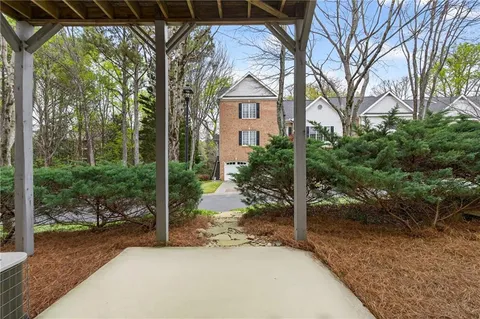 $715,000 | 5492 Glenridge Drive, Unit 580, Sandy Springs, GA 30342