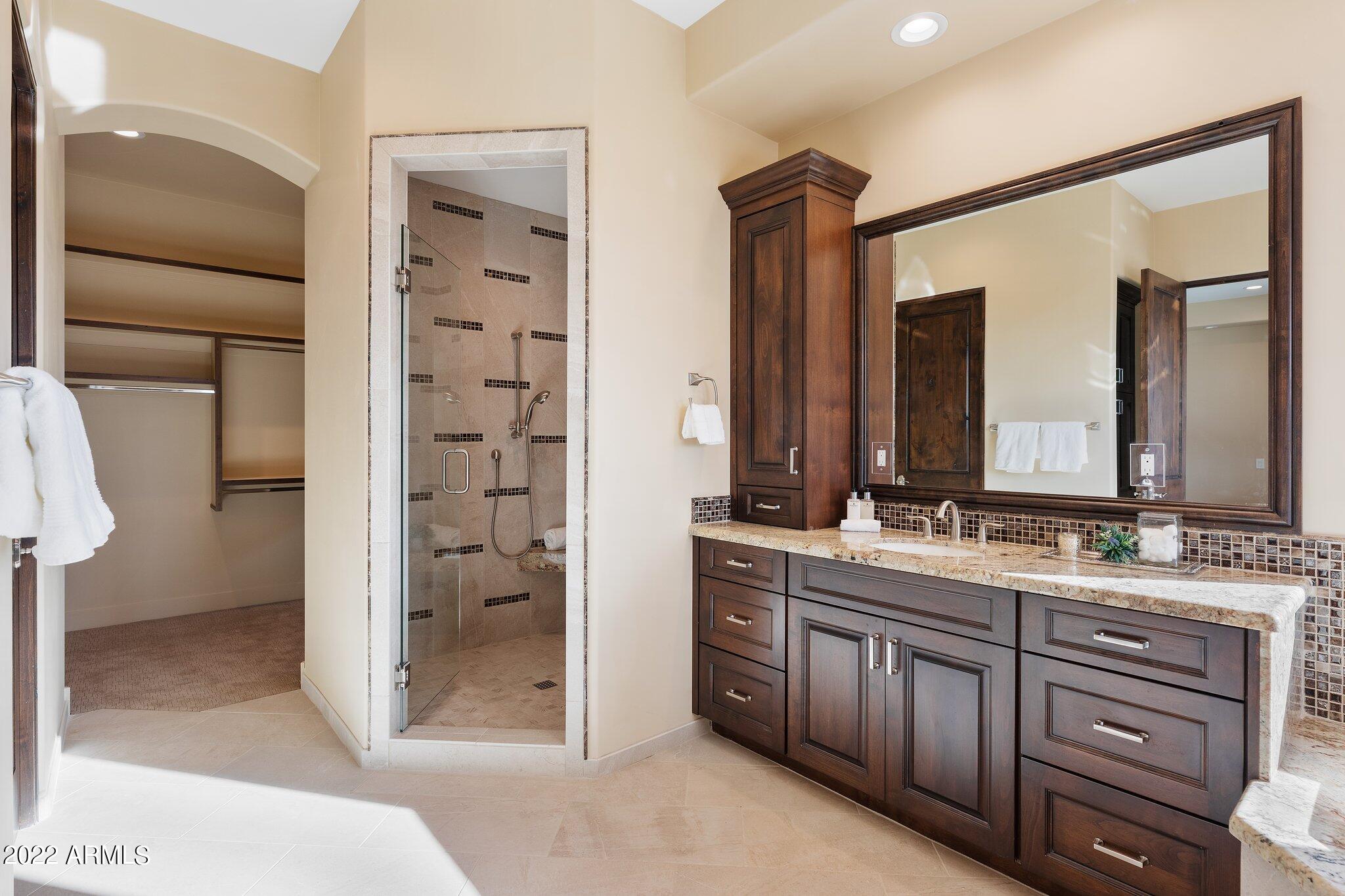 1315 West Irvine Road Phoenix, AZ 85086 - Photo 17 of 34 Primary Vanity (1)