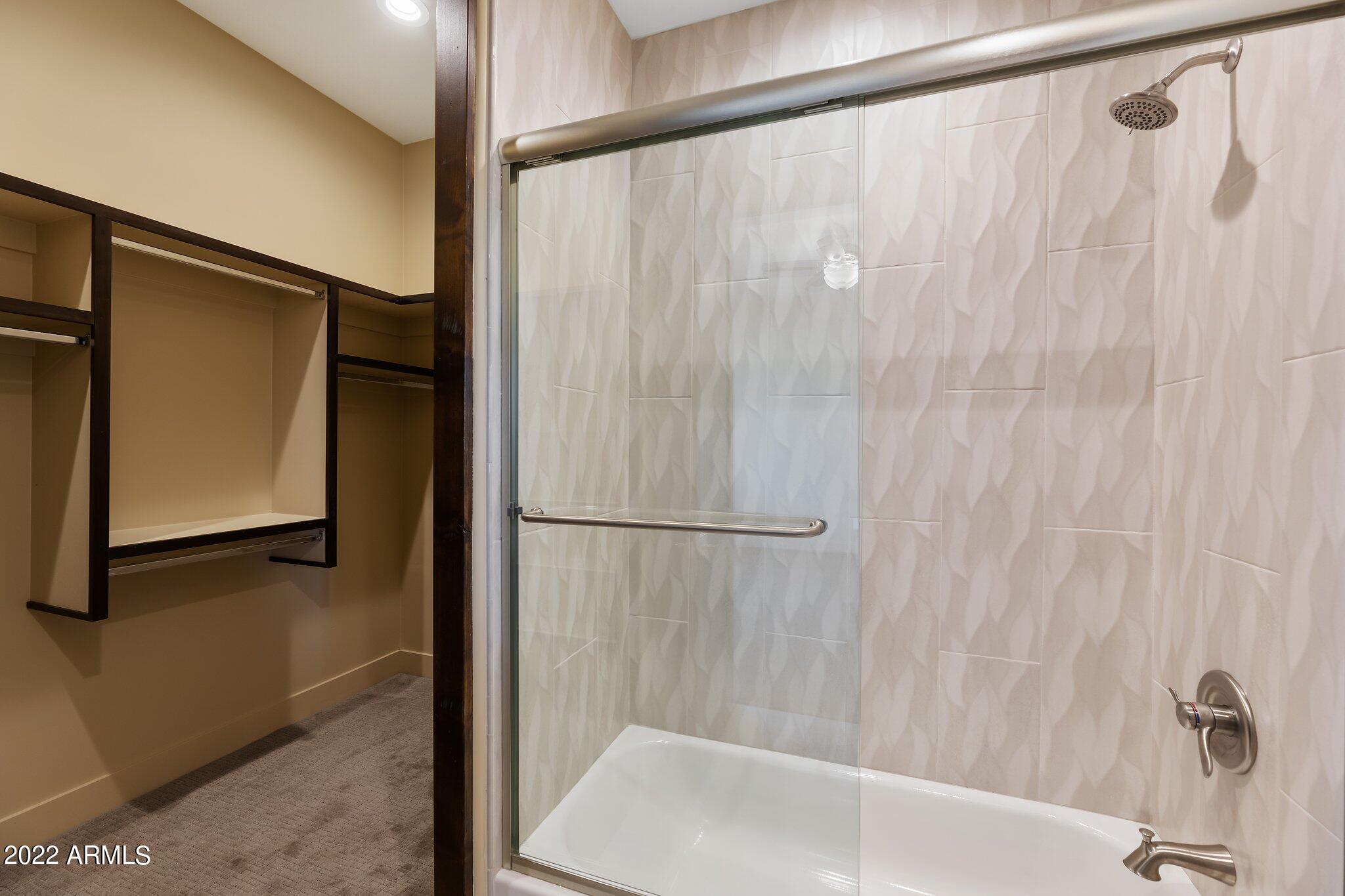 1315 West Irvine Road Phoenix, AZ 85086 - Photo 26 of 34 Guest Bathroom 2 & Walk-In Closet