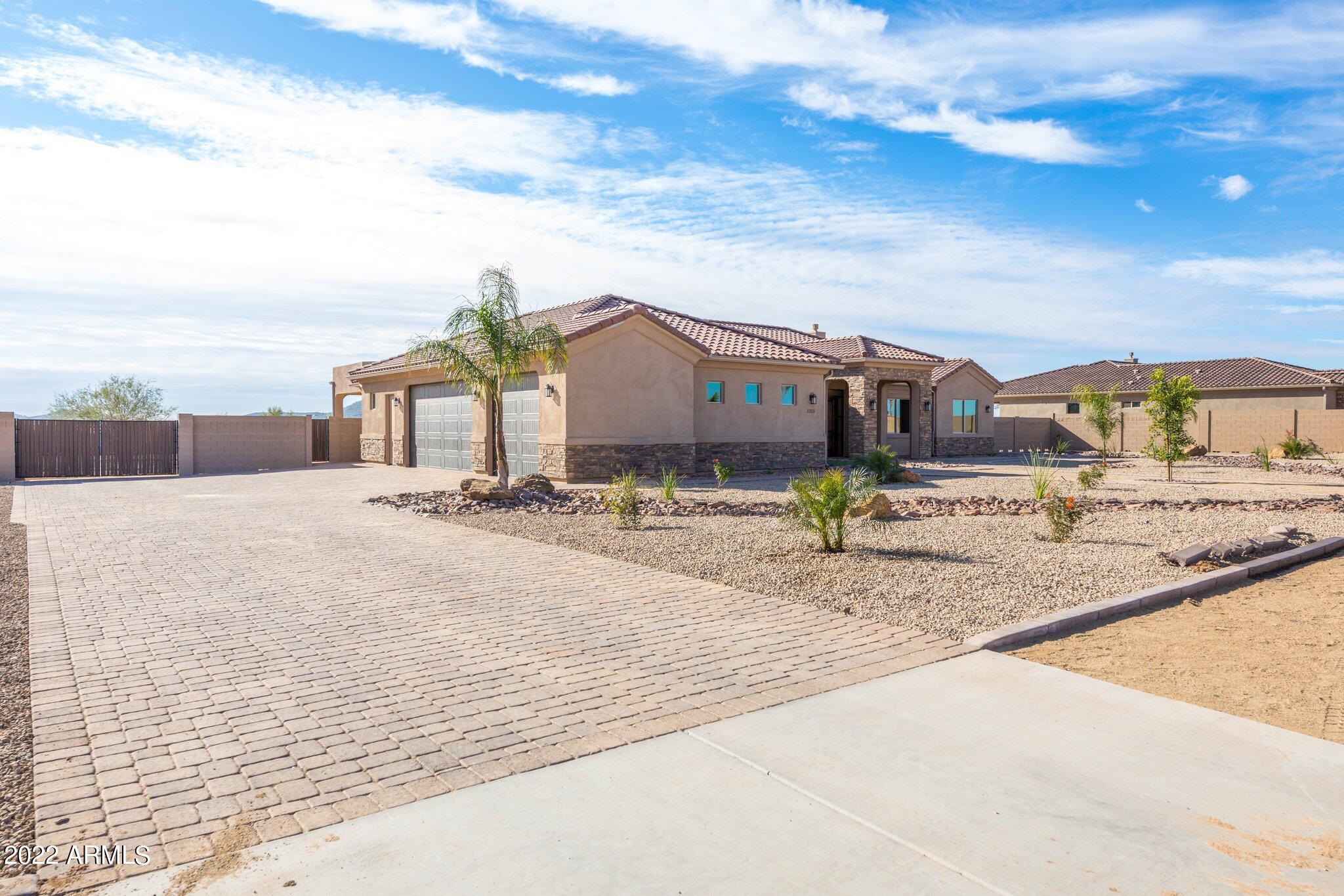 1315 West Irvine Road Phoenix, AZ 85086 - Photo 3 of 34 Paver Driveway
