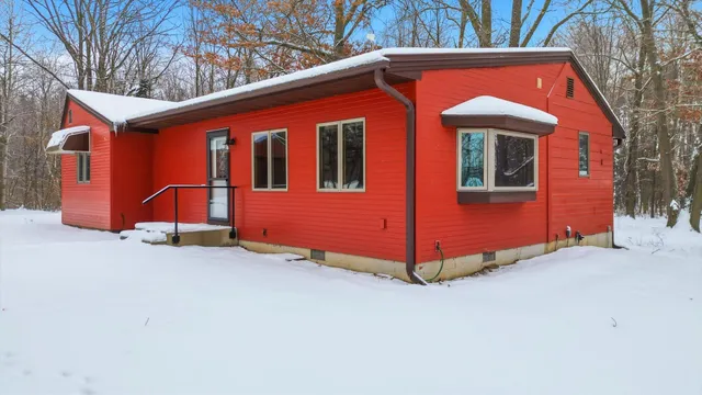 $210,000 | 2053 260th Avenue, Mora, MN 55051