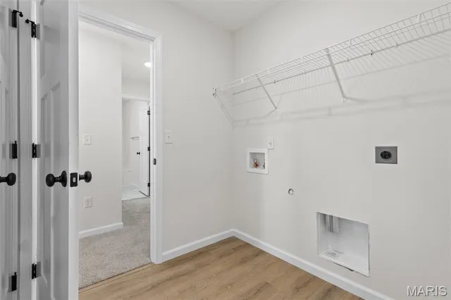 $329,000 | 1016 Fox Manor Court, Staunton, IL 62088