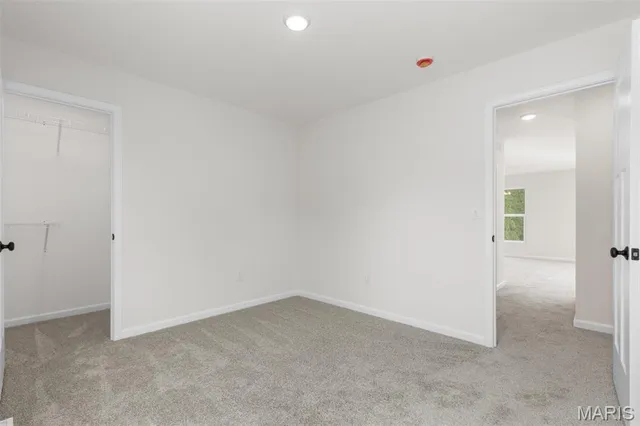 $329,000 | 1016 Fox Manor Court, Staunton, IL 62088