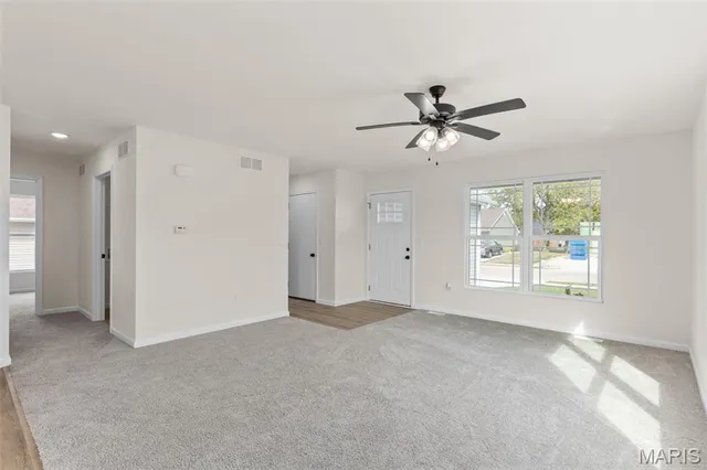 $329,000 | 1016 Fox Manor Court, Staunton, IL 62088