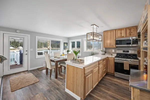 $850,000 | 400333 20th Highway, Cusick, WA 99119