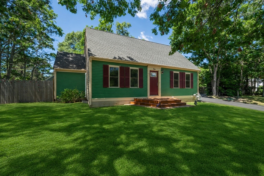 1 Pebble Path Sandwich, MA 02644 - Photo 2 of 41