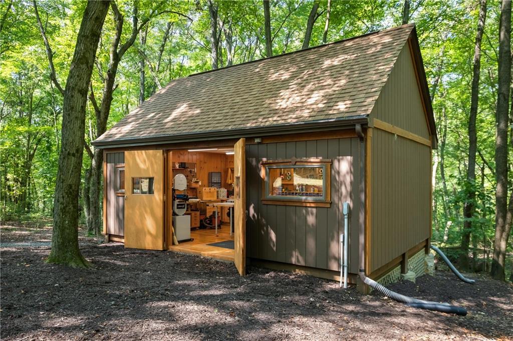 13 Lockwood Road Baden, PA 15005 - Photo 38 of 50 Gallery Image 38