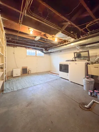 $225,000 | 1415 North Clinton Boulevard, Bloomington, IL 61701