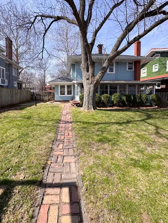 $225,000 | 1415 North Clinton Boulevard, Bloomington, IL 61701