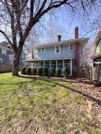 $225,000 | 1415 North Clinton Boulevard, Bloomington, IL 61701