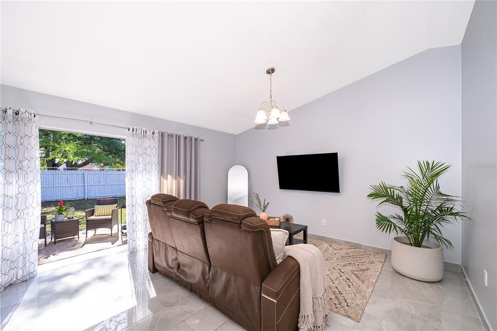 12141 Caper Street Orlando, FL 32837 - Photo 6 of 25