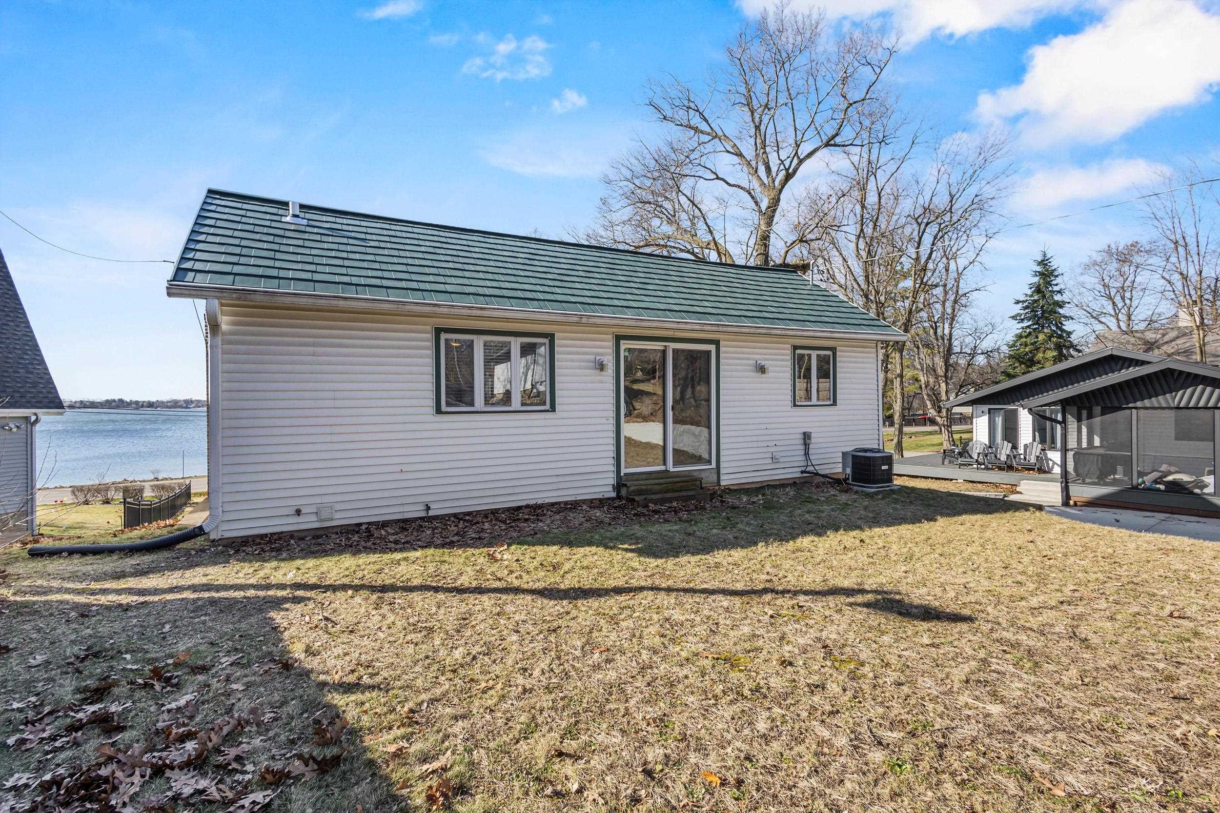 W9384 Ripley Road Cambridge, WI 53523 - Photo 49 of 61