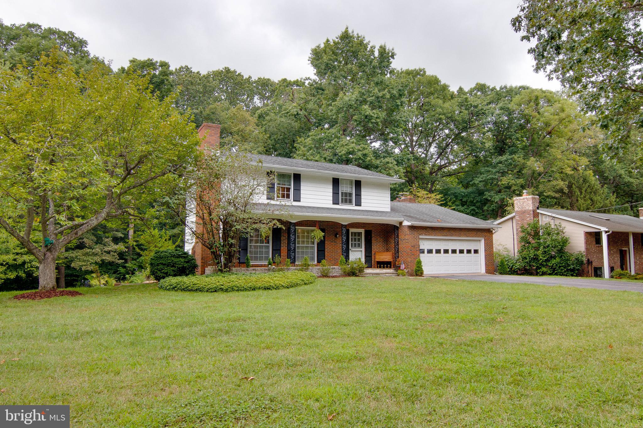 522 Ridge Road Annapolis, MD 21401 - Photo 2 of 50 Large Colonial is sought after Rolling Knolls!
