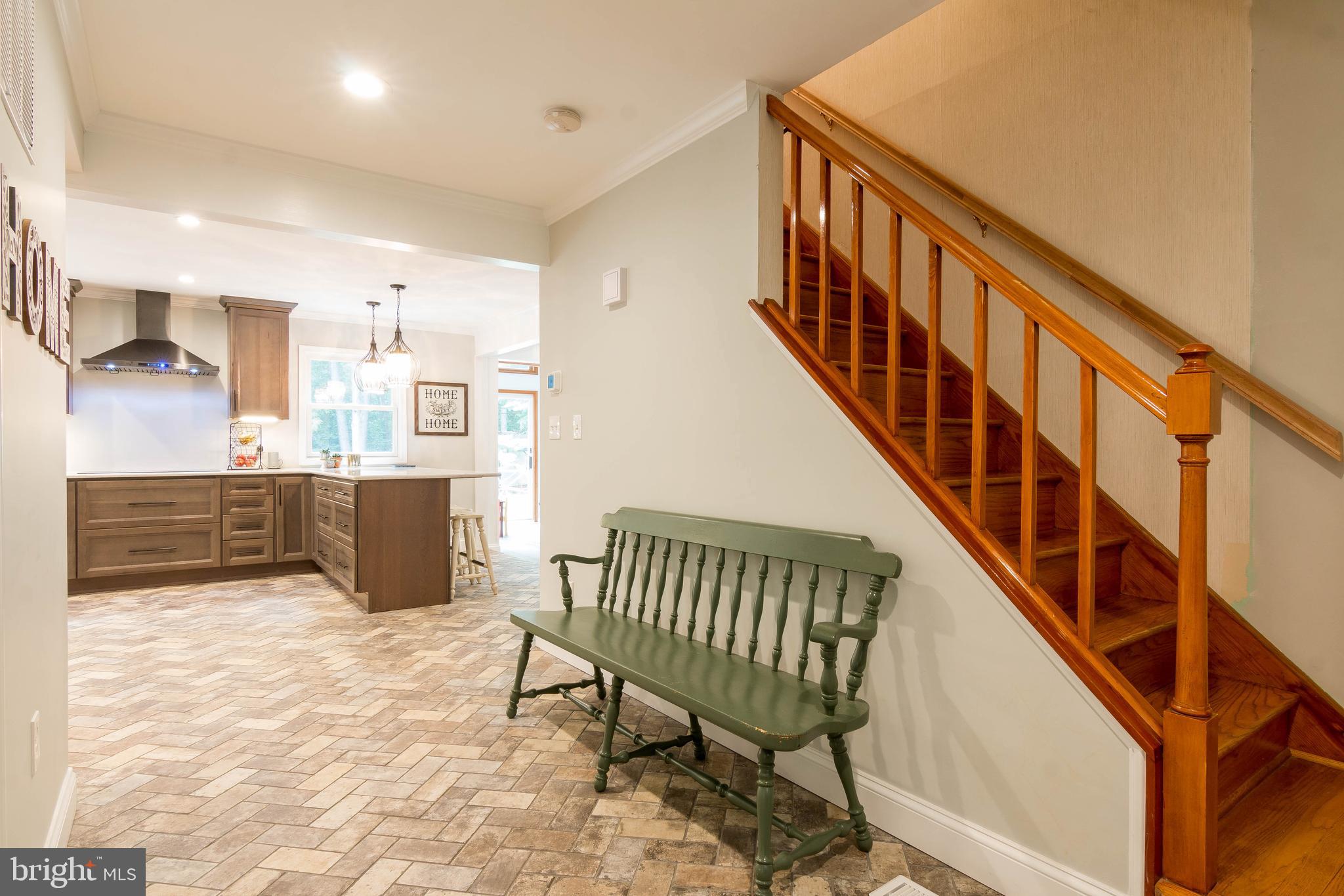 522 Ridge Road Annapolis, MD 21401 - Photo 11 of 50 Foyer