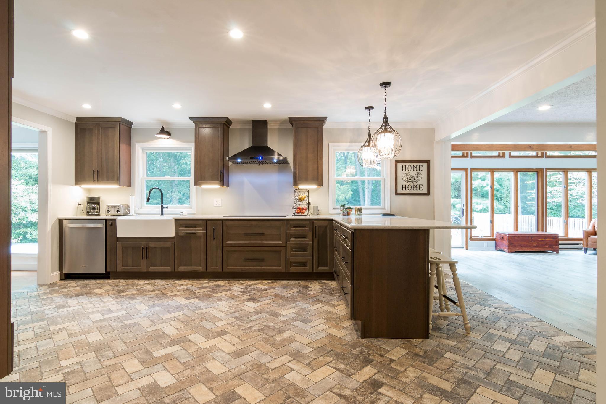 522 Ridge Road Annapolis, MD 21401 - Photo 12 of 50 Renovated Gourmet Kitchen