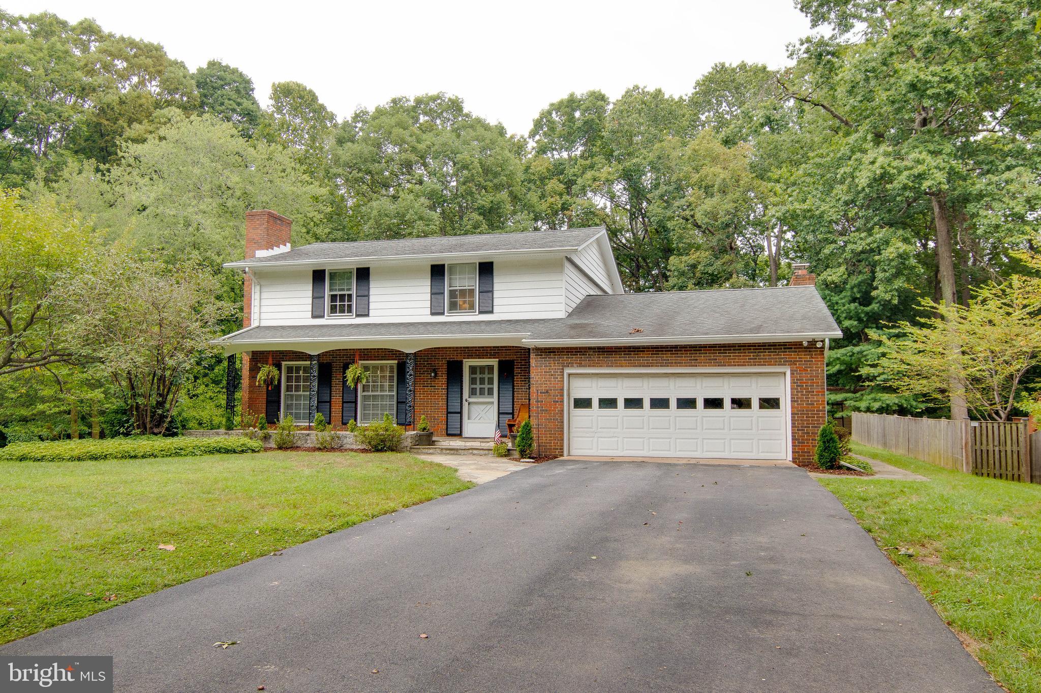 522 Ridge Road Annapolis, MD 21401 - Photo 3 of 50 Large Colonial is sought after Rolling Knolls!
