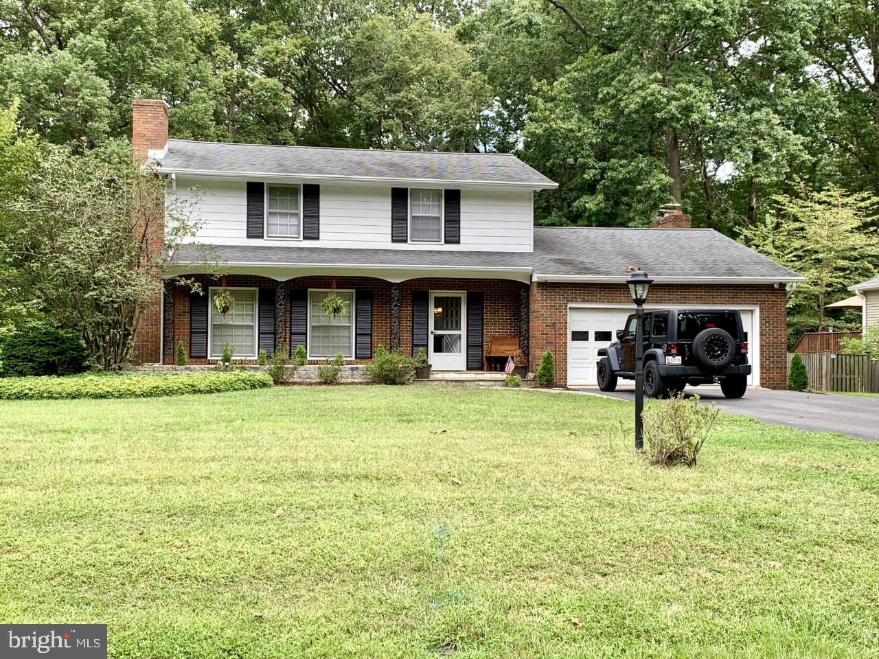 522 Ridge Road Annapolis, MD 21401 - Photo 4 of 50 Large Colonial is sought after Rolling Knolls!