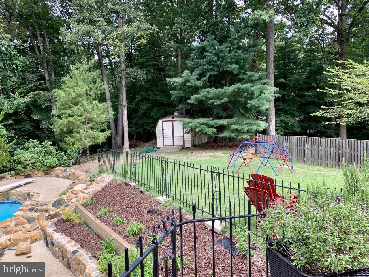 522 Ridge Road Annapolis, MD 21401 - Photo 9 of 50 Separate play area