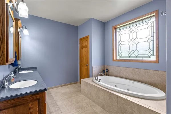 $1,075,000 | 16122 361st Street, Stanley, WI 54768