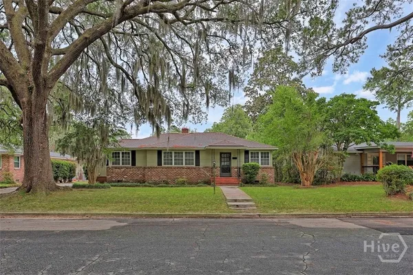 $2,400 | 317 Oxford Drive, Savannah, GA 31405