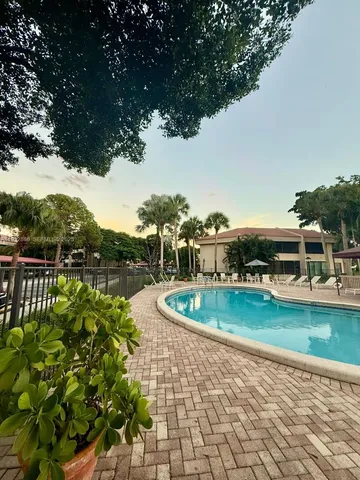 $3,200 | 7472 La Paz Boulevard, Unit 301, Boca Raton, FL 33433