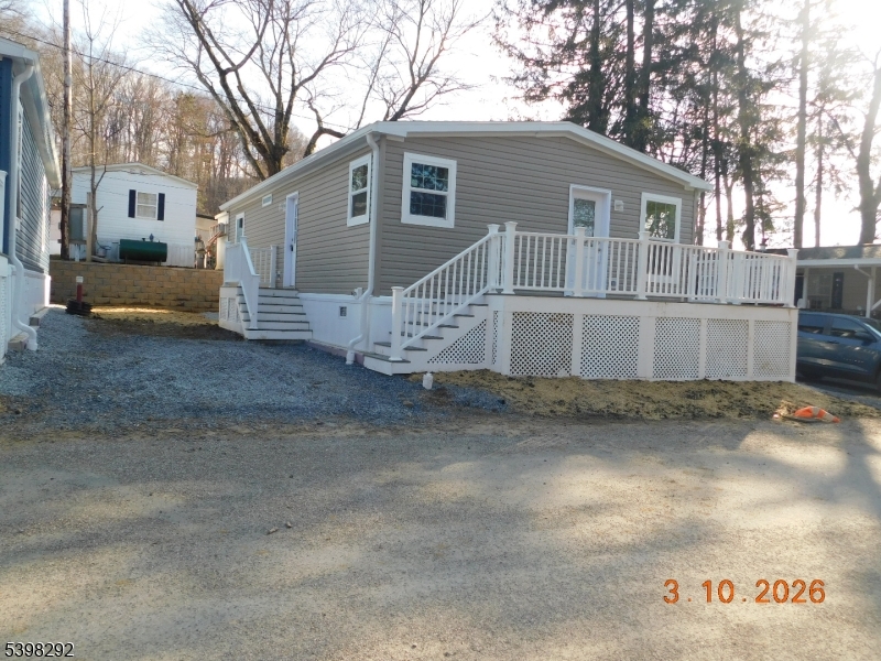 9 Front Street Oxford, NJ 07863 - Photo 2 of 18