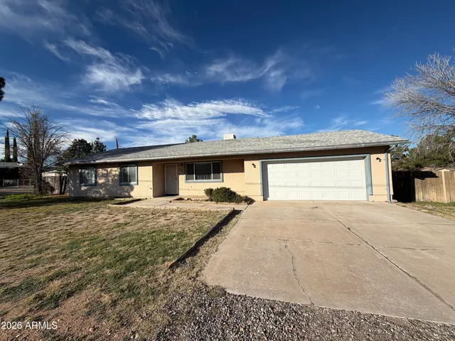 $1,695 | 426 East Elm Street, Cottonwood, AZ 86326