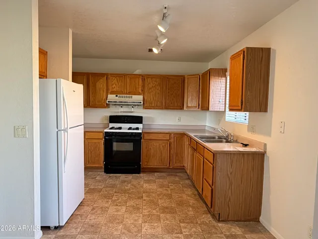$1,695 | 426 East Elm Street, Cottonwood, AZ 86326