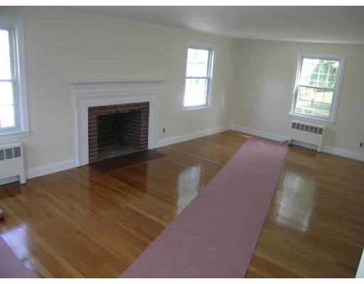 63 Bancroft Road Melrose, MA 02176 - Photo 2 of 11 Gallery Image 2