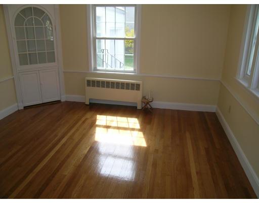 63 Bancroft Road Melrose, MA 02176 - Photo 3 of 11 Gallery Image 3