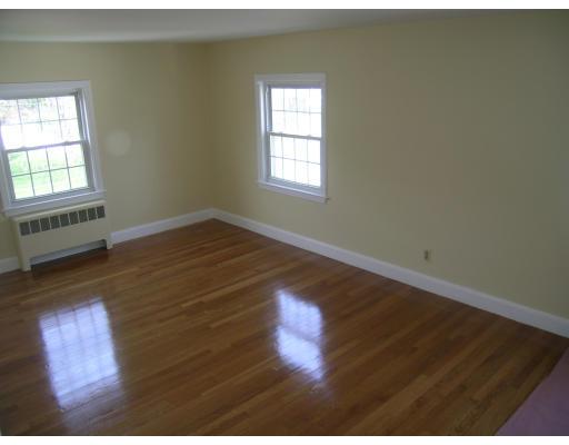 63 Bancroft Road Melrose, MA 02176 - Photo 7 of 11 Gallery Image 7