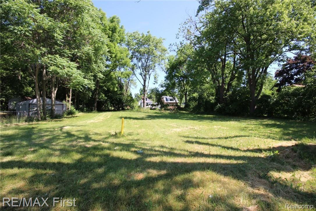174 West Rundell Street Pontiac, MI 48342 - Photo 22 of 28 2 Additional Lots View 2