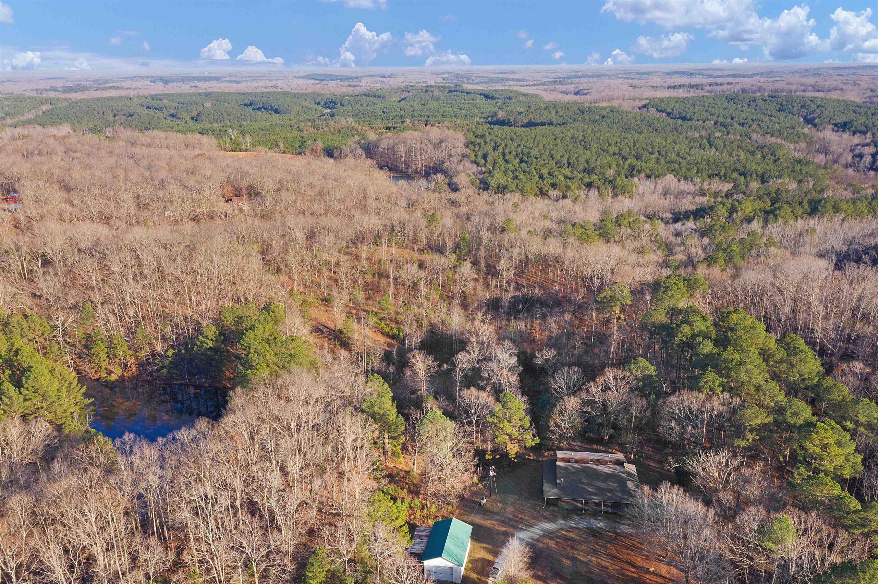612 Willoughby Loop Road Pinson, TN 38366 - Photo 2 of 17 Photo 2