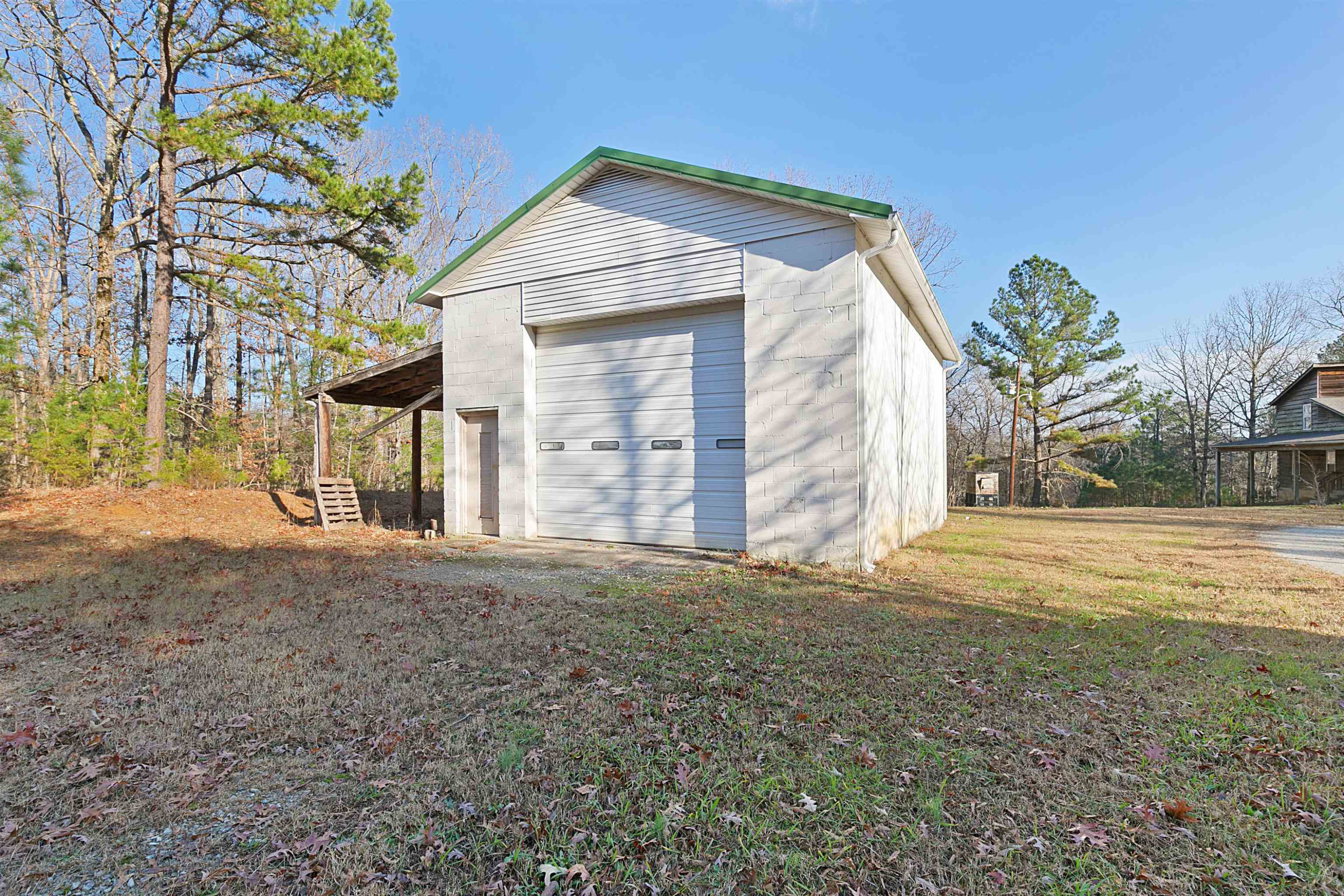 612 Willoughby Loop Road Pinson, TN 38366 - Photo 8 of 17 Photo 8
