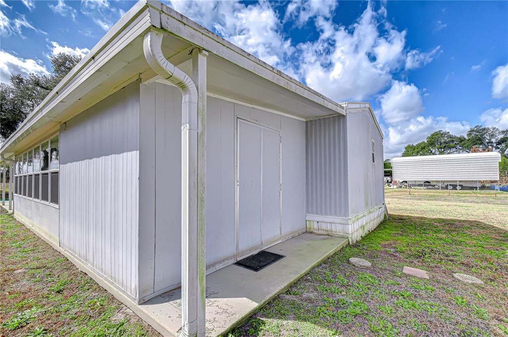 36305 Sunshine Road Zephyrhills, FL 33541 - Photo 13 of 30 Gallery Image 13