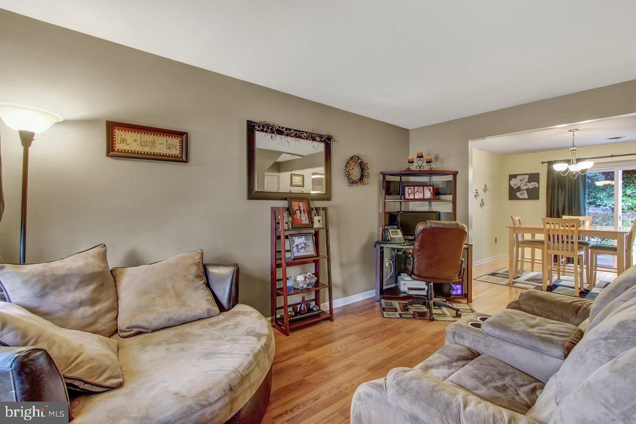 2866 Robin Road York, PA 17404 - Photo 2 of 25 Gallery Image 2