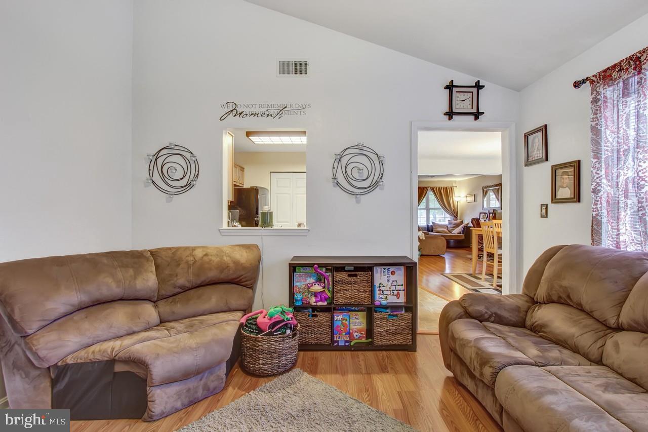 2866 Robin Road York, PA 17404 - Photo 12 of 25 Gallery Image 12