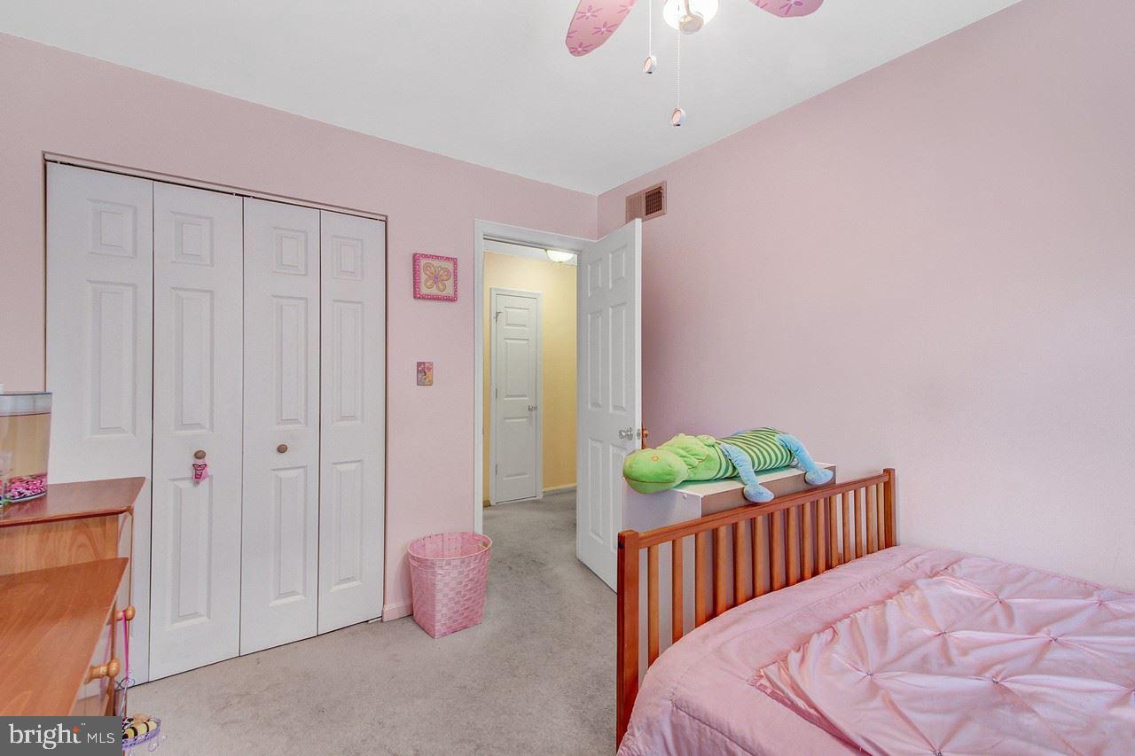 2866 Robin Road York, PA 17404 - Photo 19 of 25 Gallery Image 19