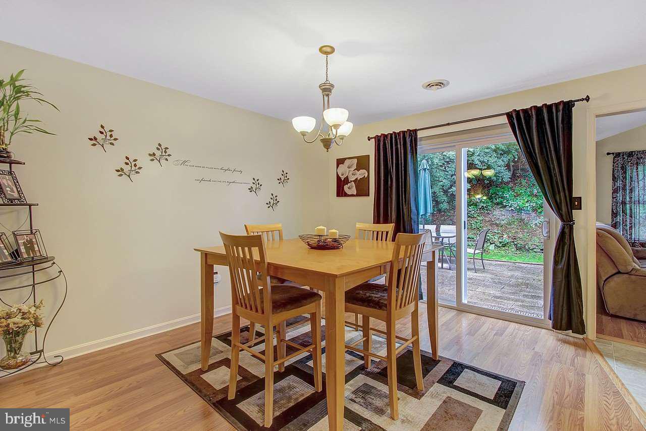 2866 Robin Road York, PA 17404 - Photo 5 of 25 Gallery Image 5