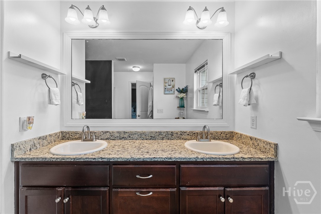 108 Saratoga Drive Rincon, GA 31326 - Photo 26 of 52 Master Bathroom
