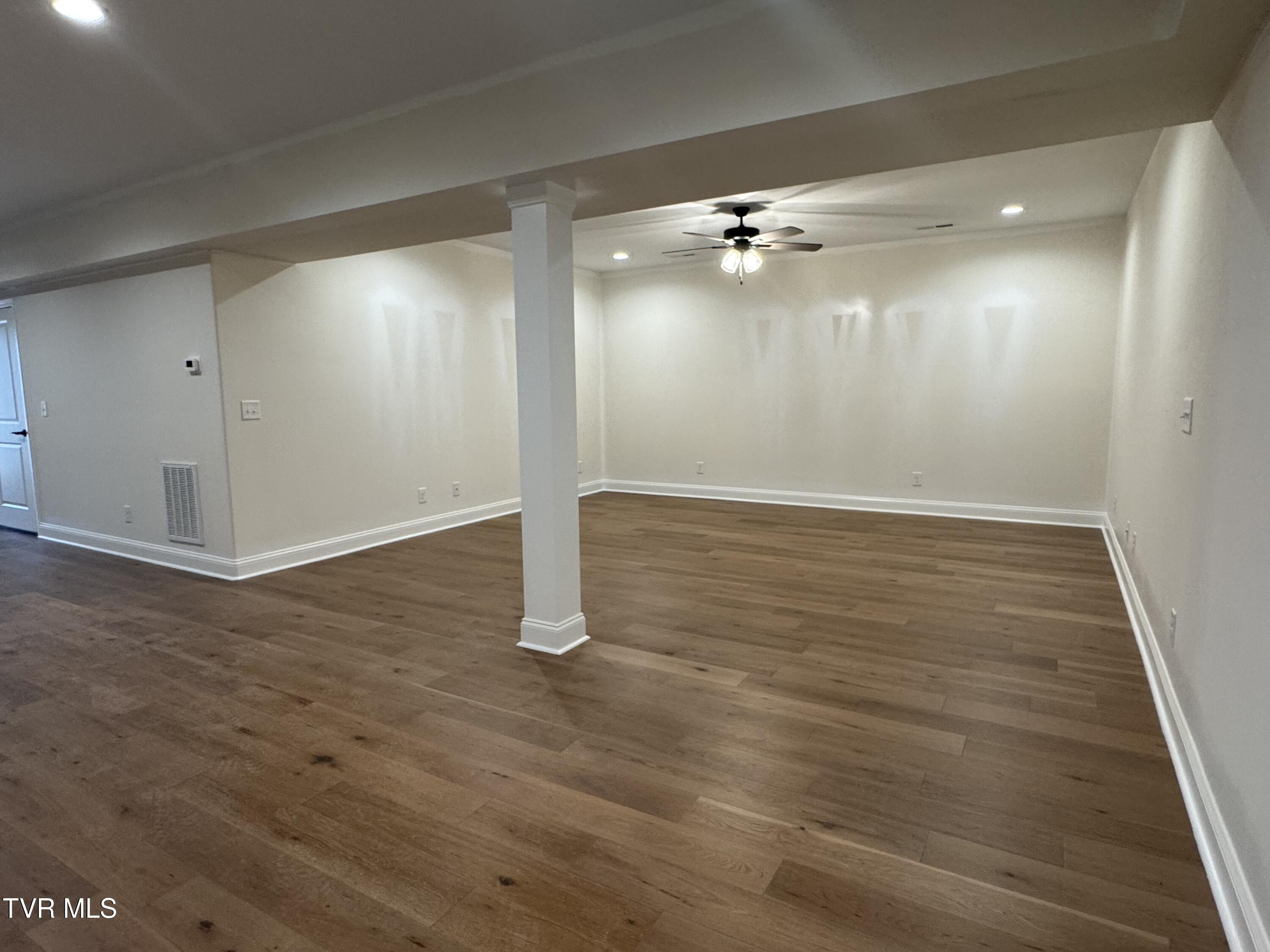 1208 Hawley Road Blountville, TN 37617 - Photo 21 of 30 IMG_2441