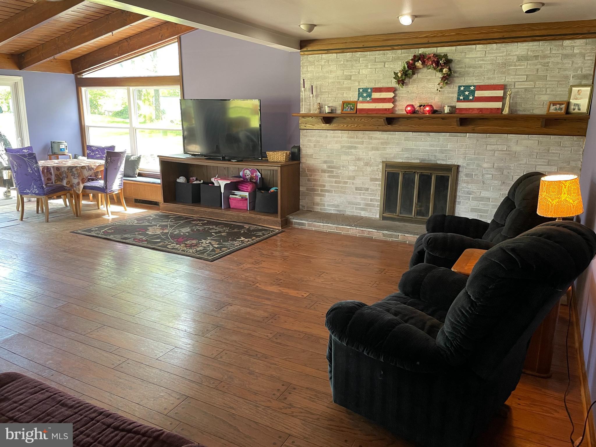 1909 Rickerts Road Perkasie, PA 18944 - Photo 14 of 32 Large family room