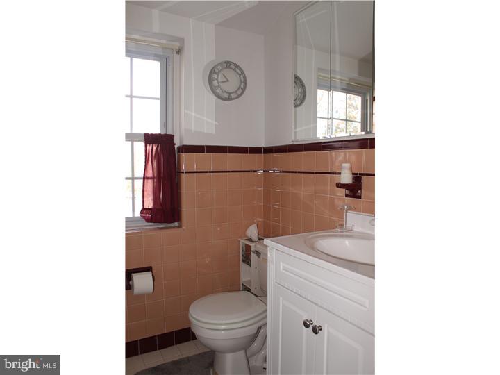 230 Dallas Road Willow Grove, PA 19090 - Photo 13 of 17 Bathroom