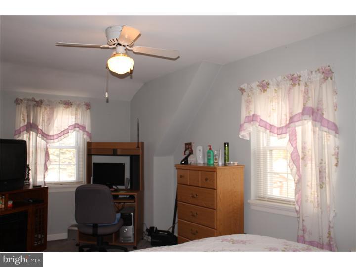 230 Dallas Road Willow Grove, PA 19090 - Photo 14 of 17 Bedroom 3