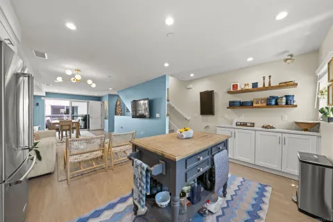 $1,325,000 | 1952 Hornblend Street, Unit 6, San Diego, CA 92109