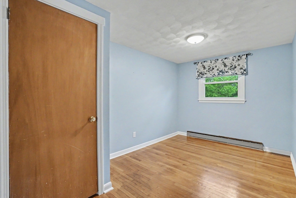 35 Park Forest Road Springfield, MA 01118 - Photo 25 of 41