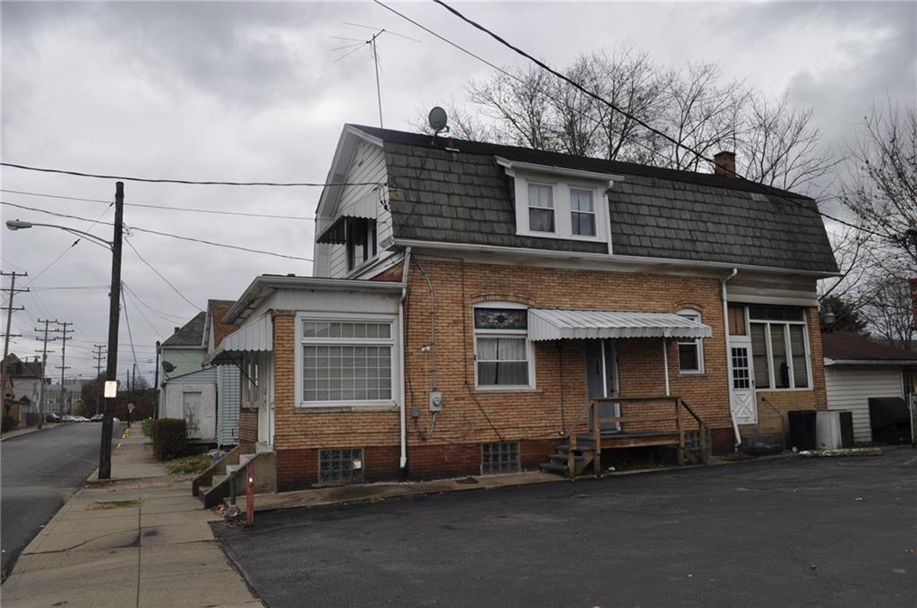 264 Pennsylvania Avenue Rochester, PA 15074 - Photo 14 of 17 Gallery Image 14