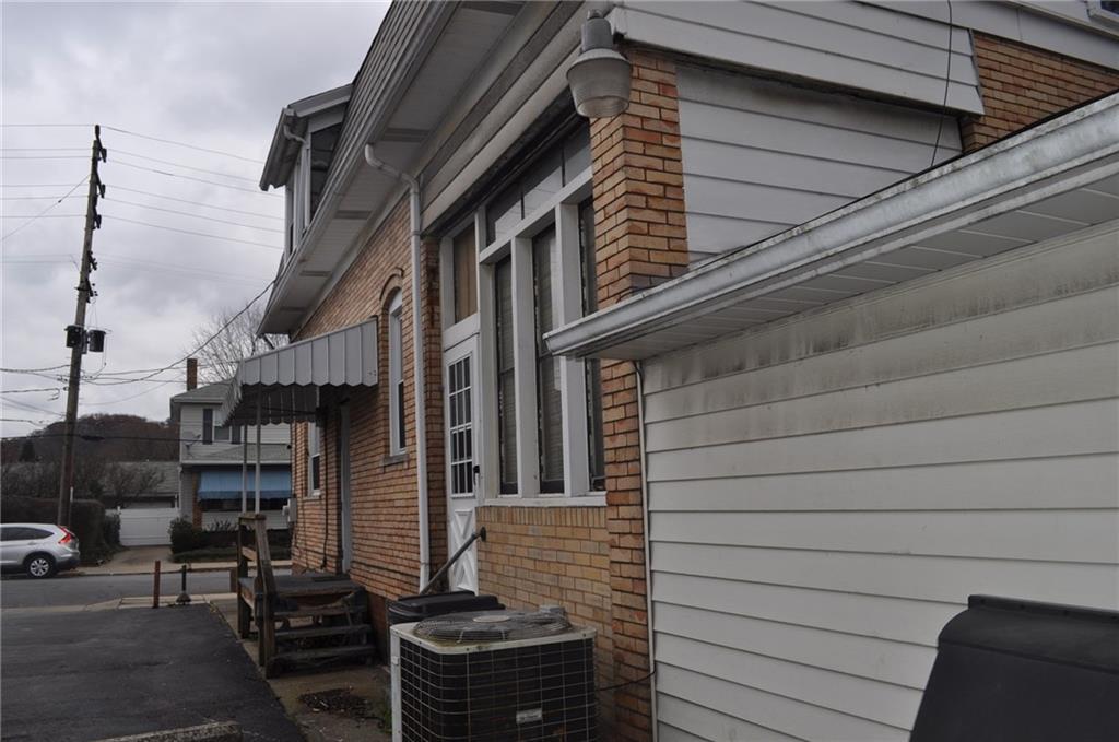 264 Pennsylvania Avenue Rochester, PA 15074 - Photo 17 of 17 Gallery Image 17