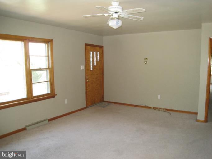 1002 Sulphur Springs Road Inwood, WV 25428 - Photo 23 of 24 Living Room