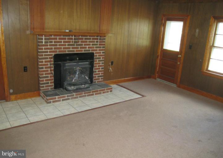 1002 Sulphur Springs Road Inwood, WV 25428 - Photo 10 of 24 Family Room